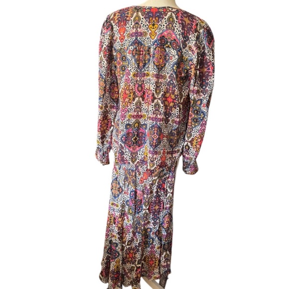 Veronica Beard Colorful Paisley Blouse - Picture 5 of 15